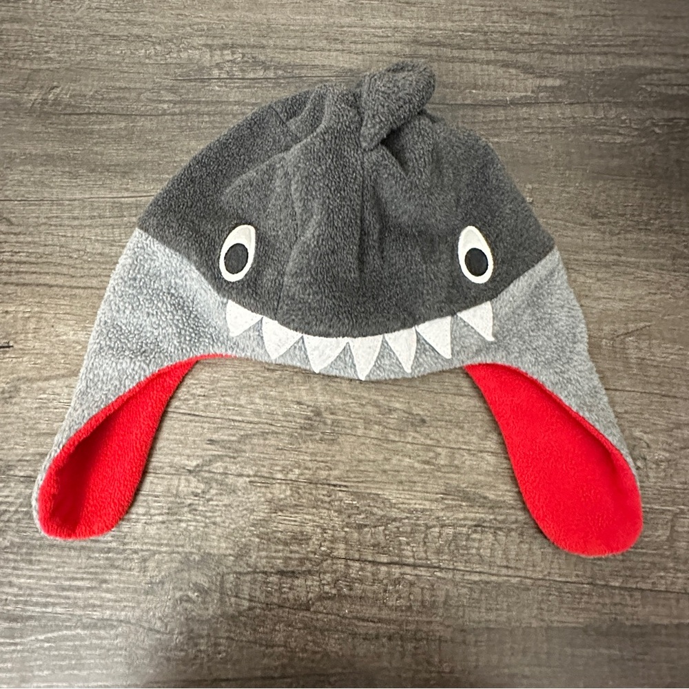 GAP kids size XXL Winter Shark Hat with Ear Flaps
